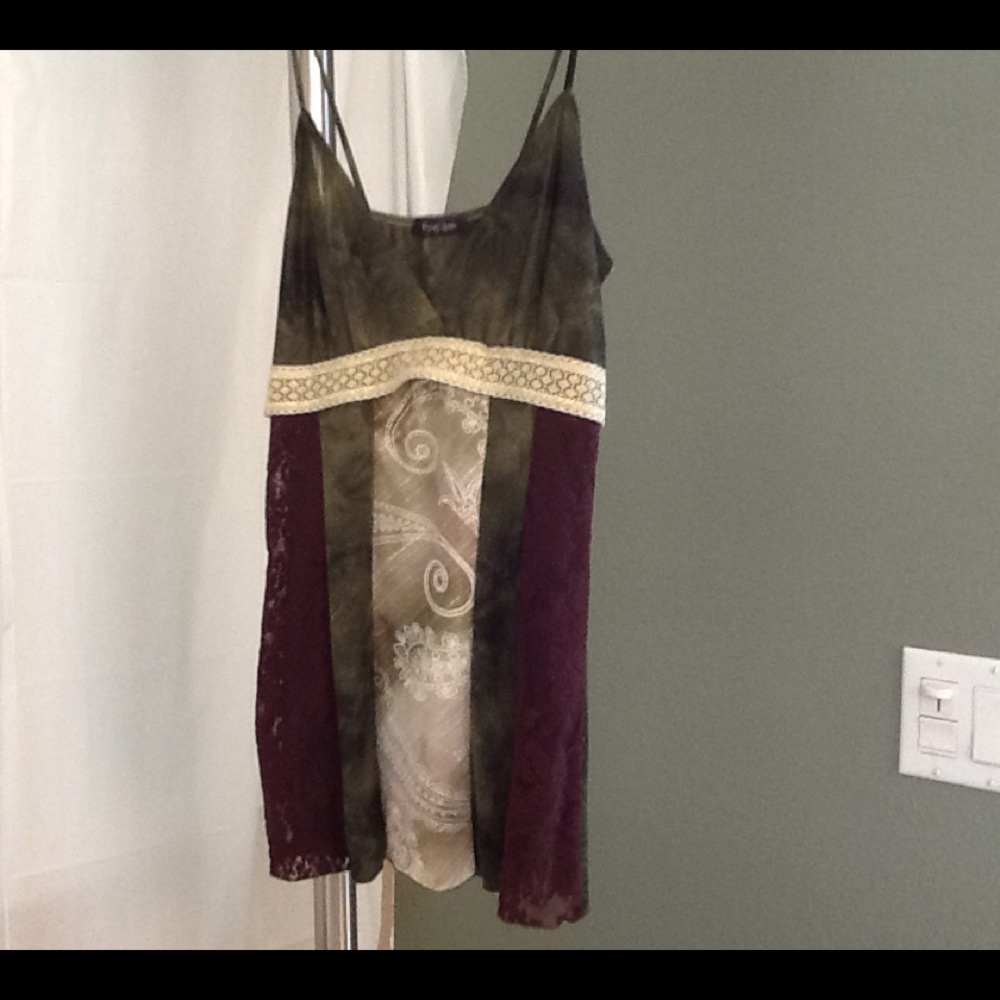 Tank Top - Picture 2 of 7